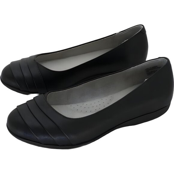 Cliffs by White Mountain Black Comfort Flats Pleated Toe Slip-On Women 7M - Picture 2 of 6